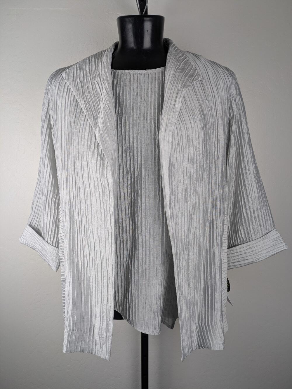 NWT IC Collection silver gray Textured XL Jacket and XXL Tank Set Tencel blend